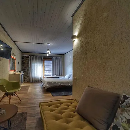 Livadi Αράχωβα