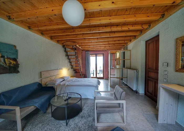 Πανσιόν Livadi 3*